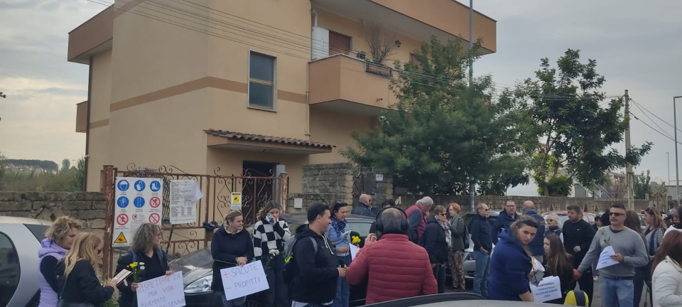 Sit-in dei residenti a Bagnoletto